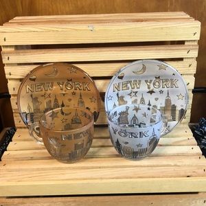 Cappuccino Set.  New York Manhattan Design. Great Condition.